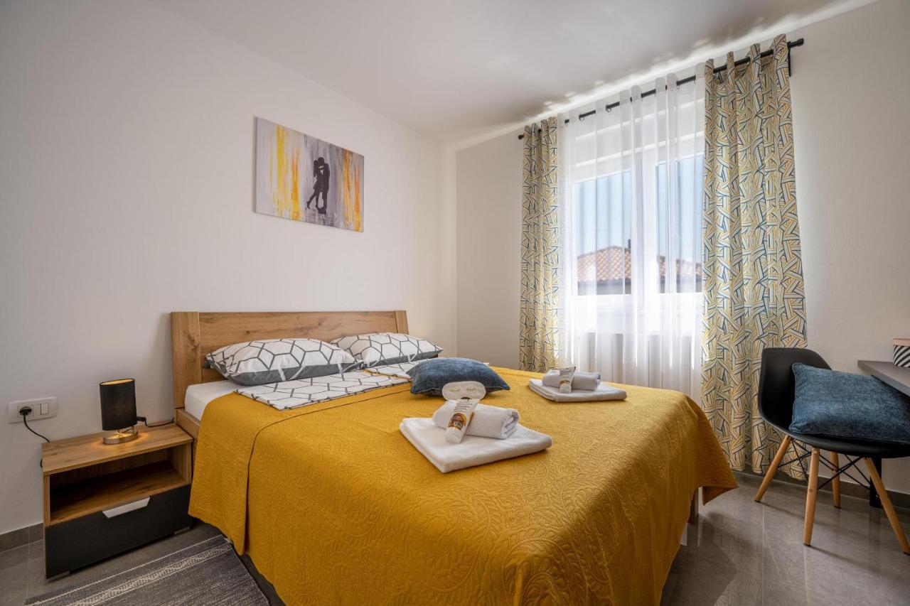 Domus Alba Apartments 普拉 外观 照片